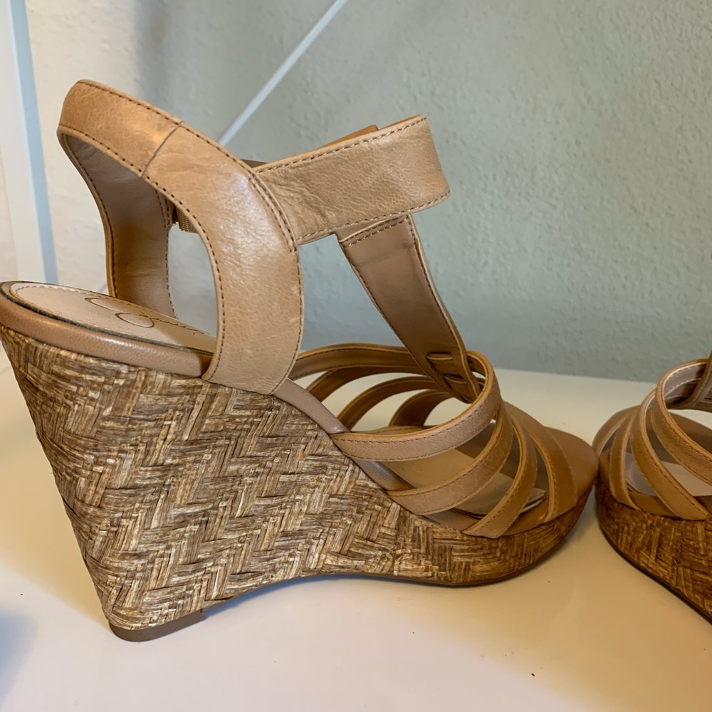 Jessica Simpson | nude wedges | sz 8 - Picture 8 of 11